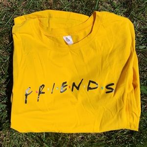 FRIENDS tv show tshirt!